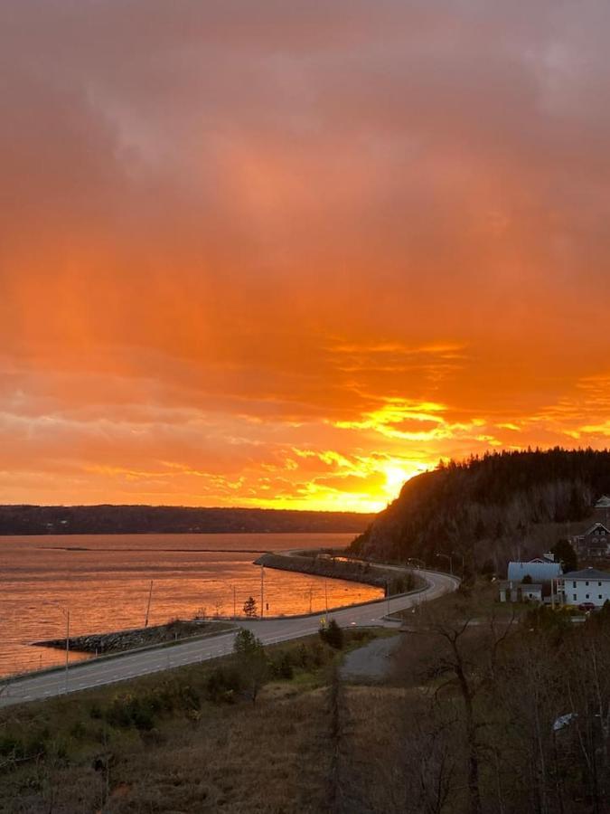 Suite 2 Fleche Du Fjord Vue Saguenay Mont Valin Saint-Fulgence Εξωτερικό φωτογραφία